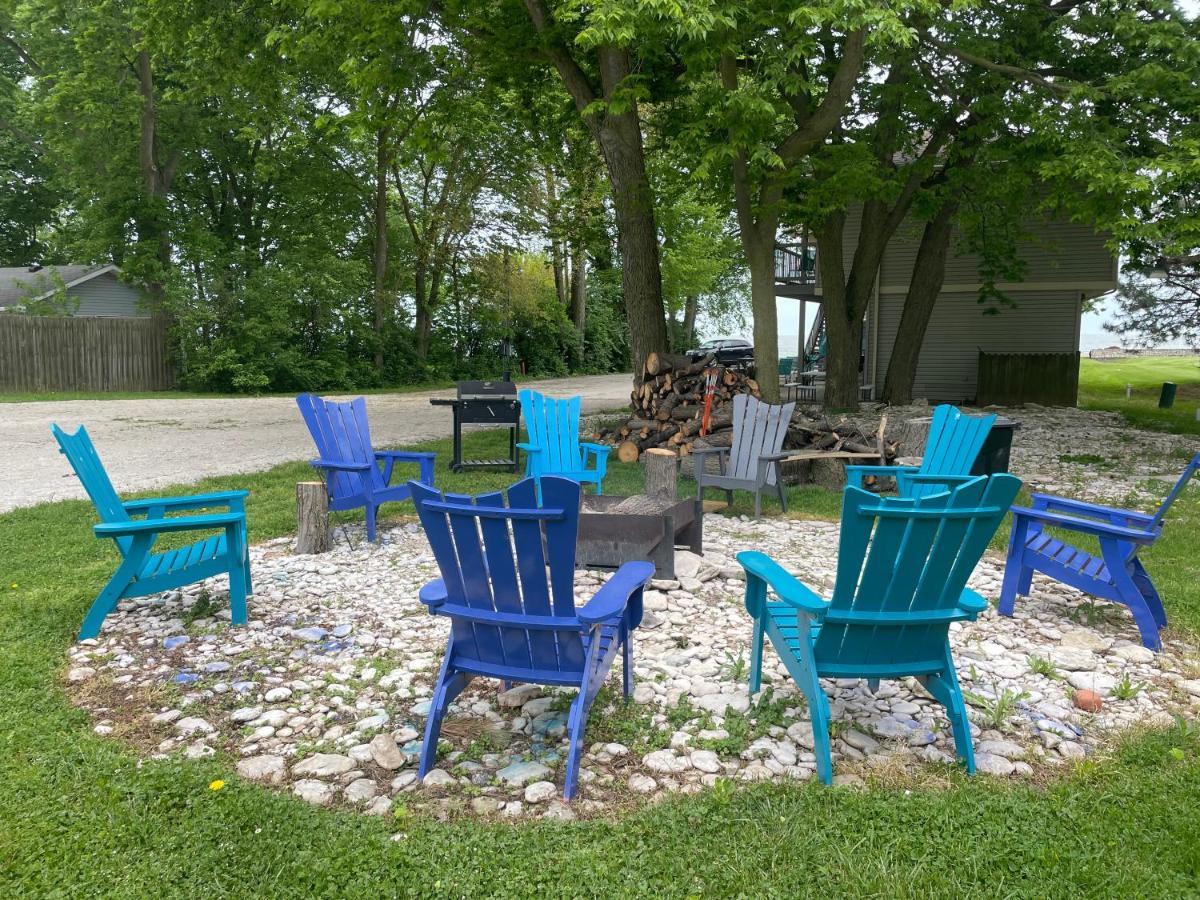 Lake Point Motel Marblehead Bagian luar foto
